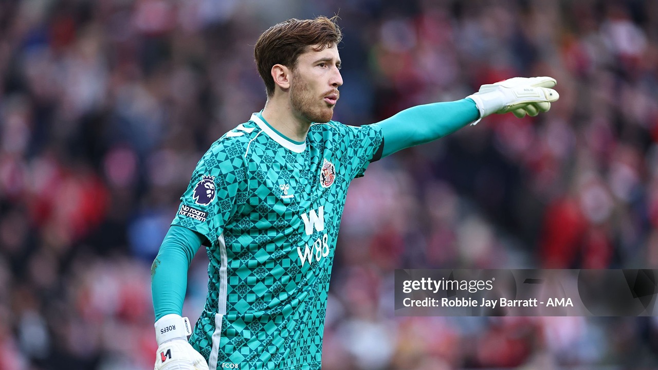 Regis Le Bris Pastikan Robin Roefs Siap Lawan Tottenham