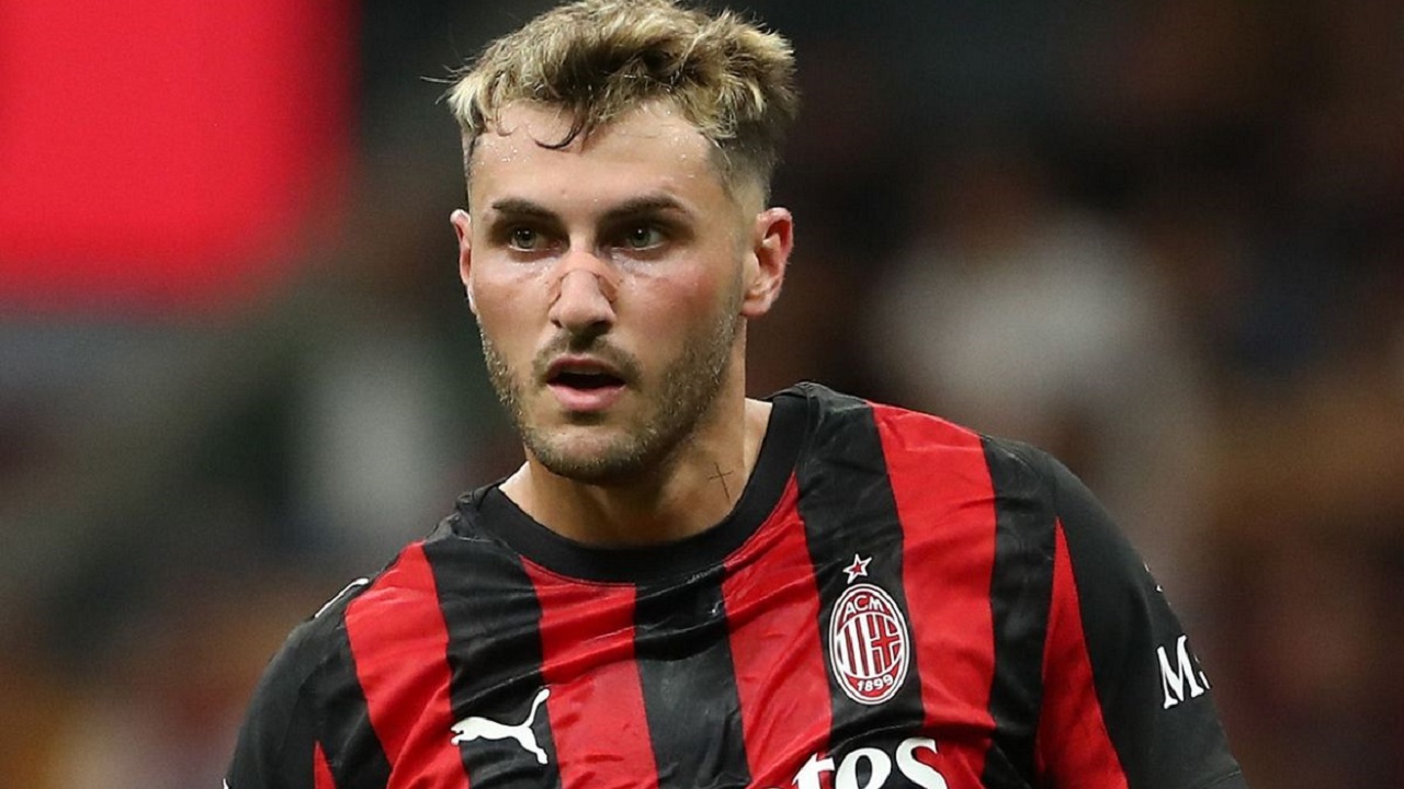 Santiago Gimenez Diprediksi Akan Starter di Laga Melawan Udinese