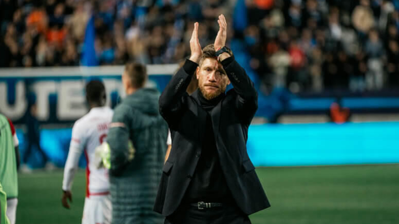 Sebastien Pocognoli Beberkan Faktor Penyebab Kekalahan Monaco dari Paris FC