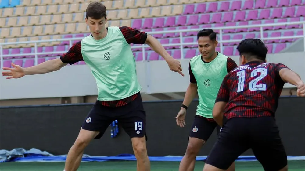 Semen Padang Targetkan Kemenangan Penting dalam Pertandingan Krusial - sumber: (ileagueid)