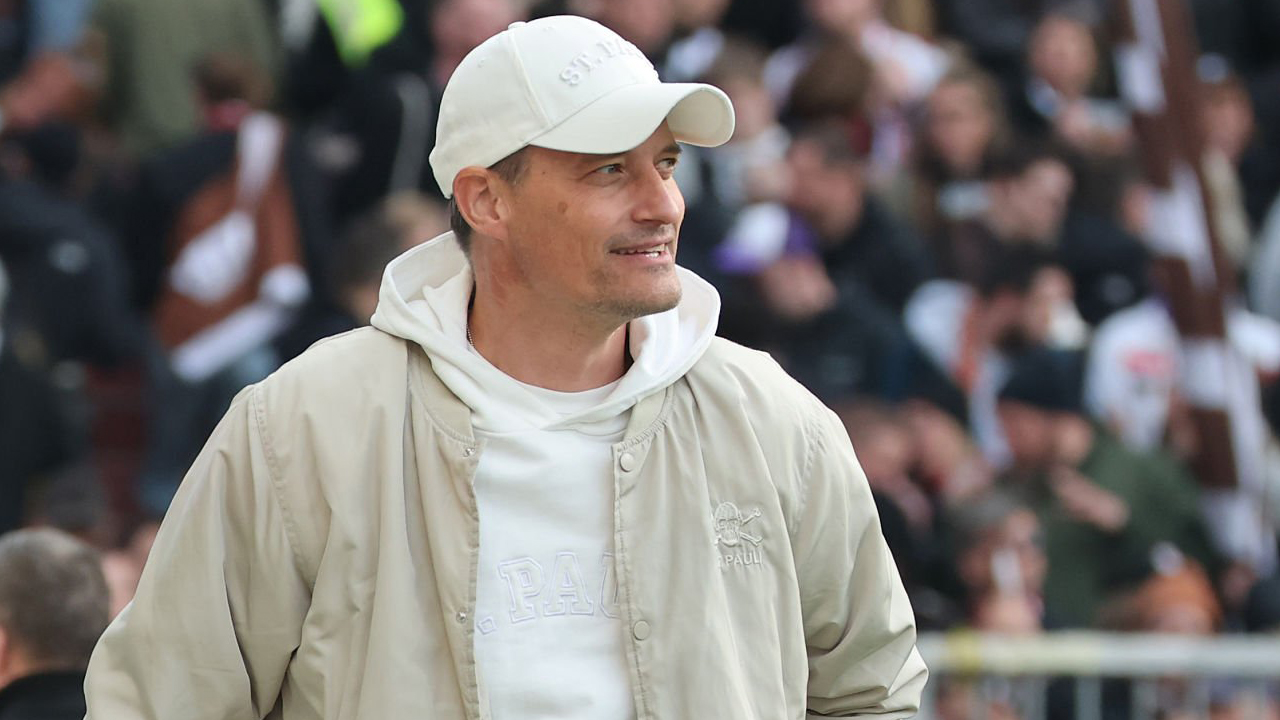 Alexander Blessin Ungkap Sebab St Pauli Dibantai Bayern Munich