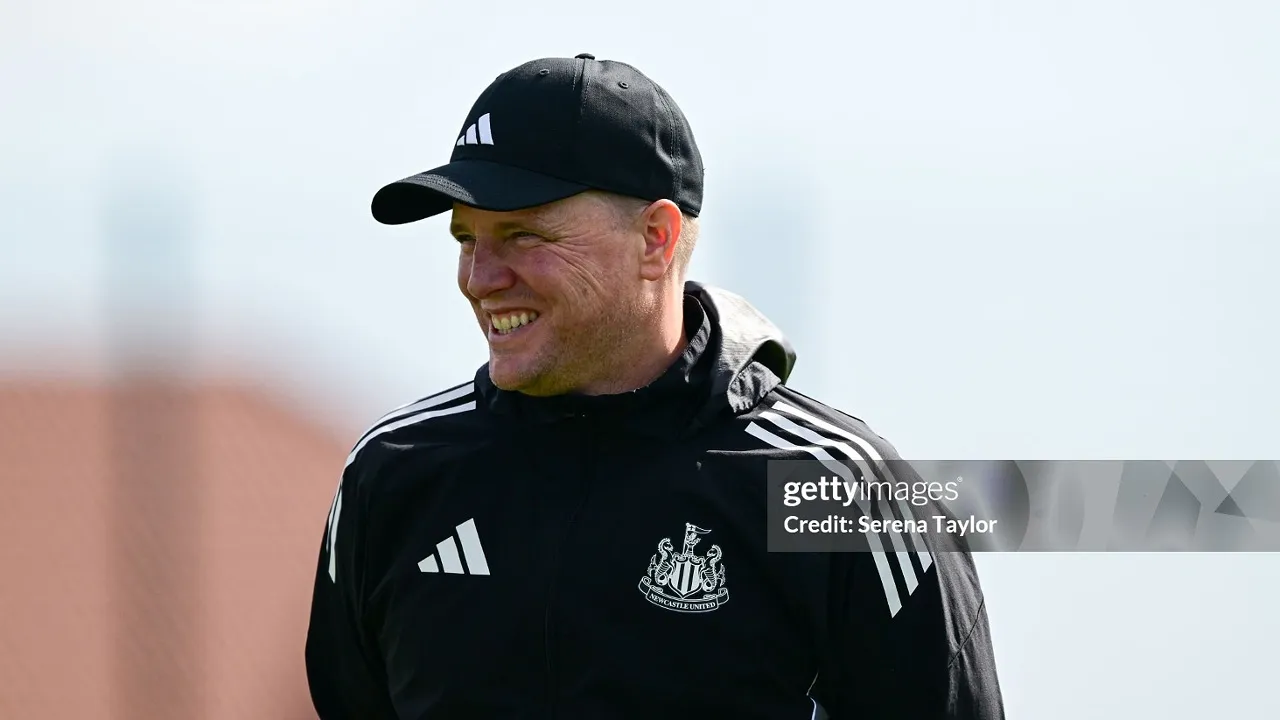 Eddie Howe Akui Harus Rebut Kepercayaan Fans Newcastle