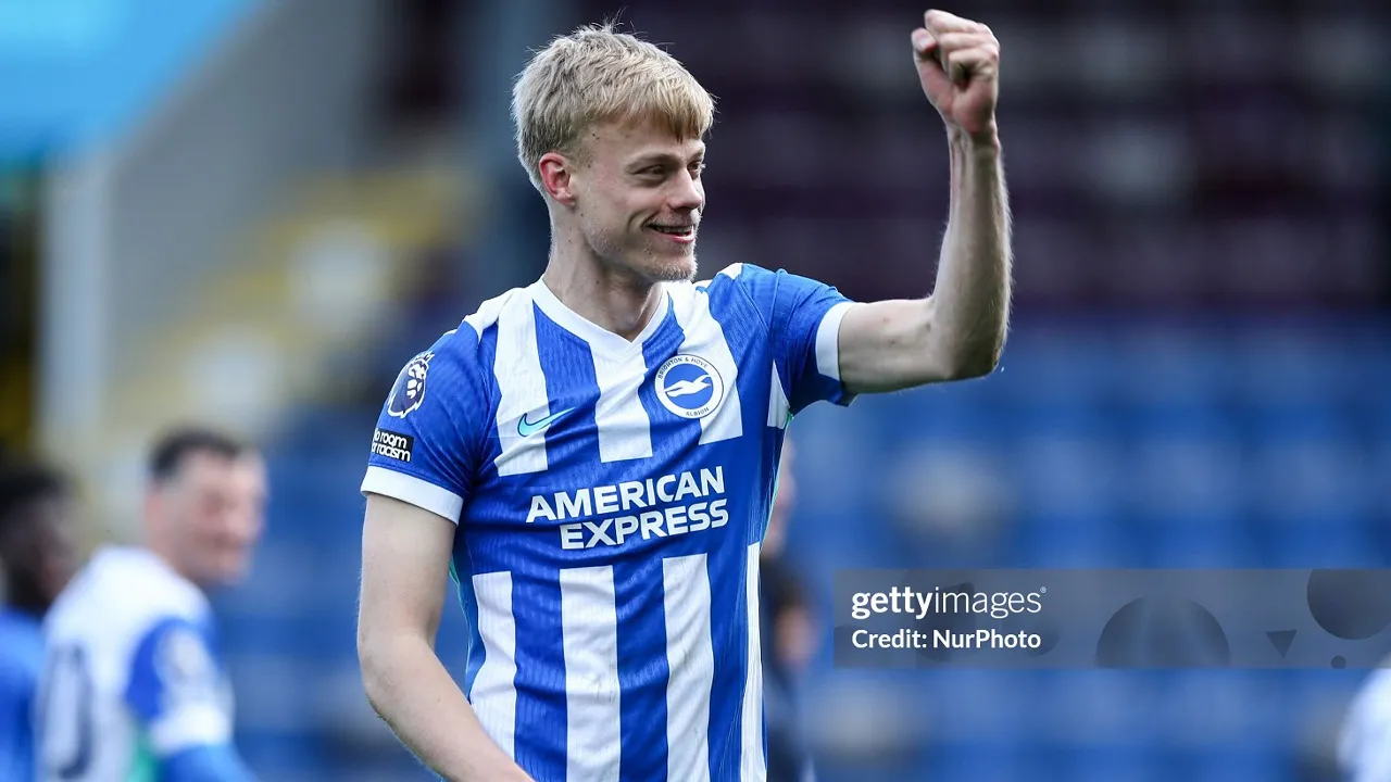 Jan Paul van Hecke diminati klub besar, Fabian Hurzeler ingin pertahankan