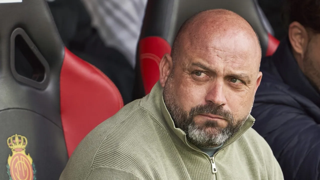 Manolo Gonzalez Kesal dengan Kekalahan Telak di Derbi Catalan