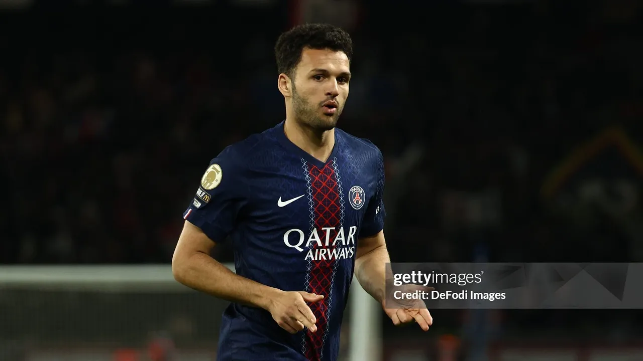 Newcastle United Incar Goncalo Ramos, Eddie Howe Cari Striker Baru