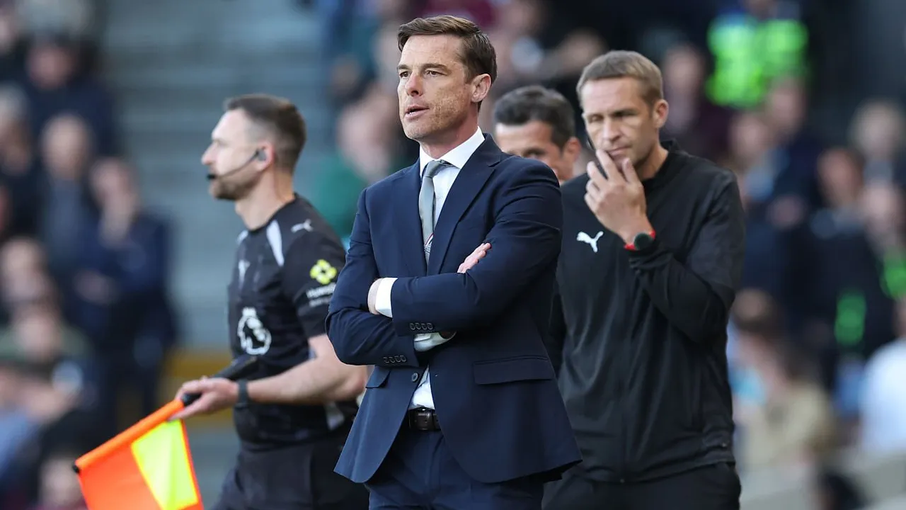 Scott Parker Kecewa Burnley Kalah dari Brighton Meski Tampil Kompetitif