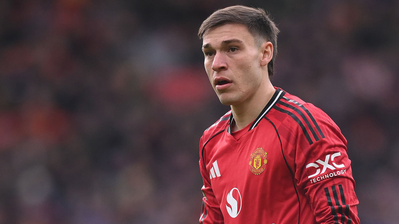 Agen Mulai Bergerak, Manuel Ugarte Siap Tinggalkan MU