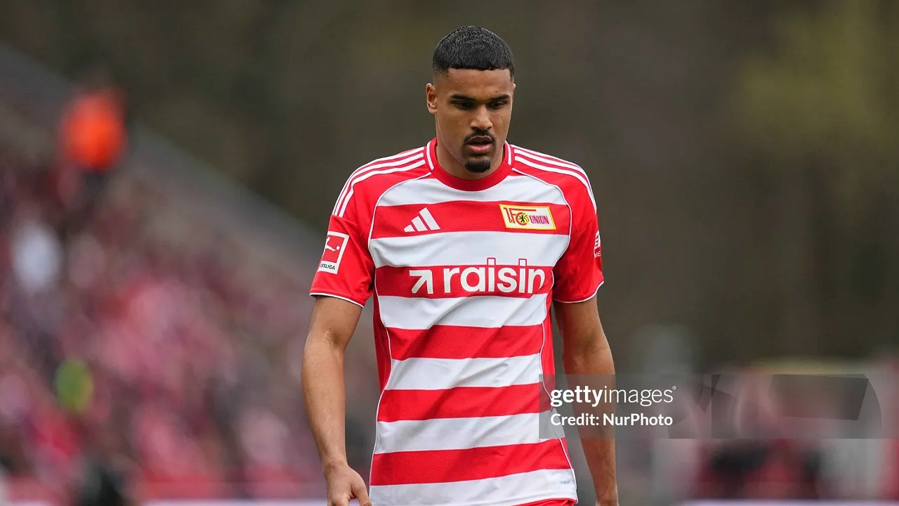 Aston Villa dan Leeds United Incar Danilho Doehki