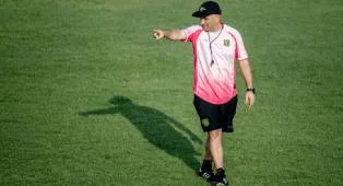 Badai Cedera Hantui Persebaya Surabaya Jelang Hadapi Derby Suramadu