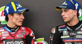 Bos VR46 Ingatkan Bezzecchi: Marc Marquez Tetap Rival Utama di MotoGP 2026