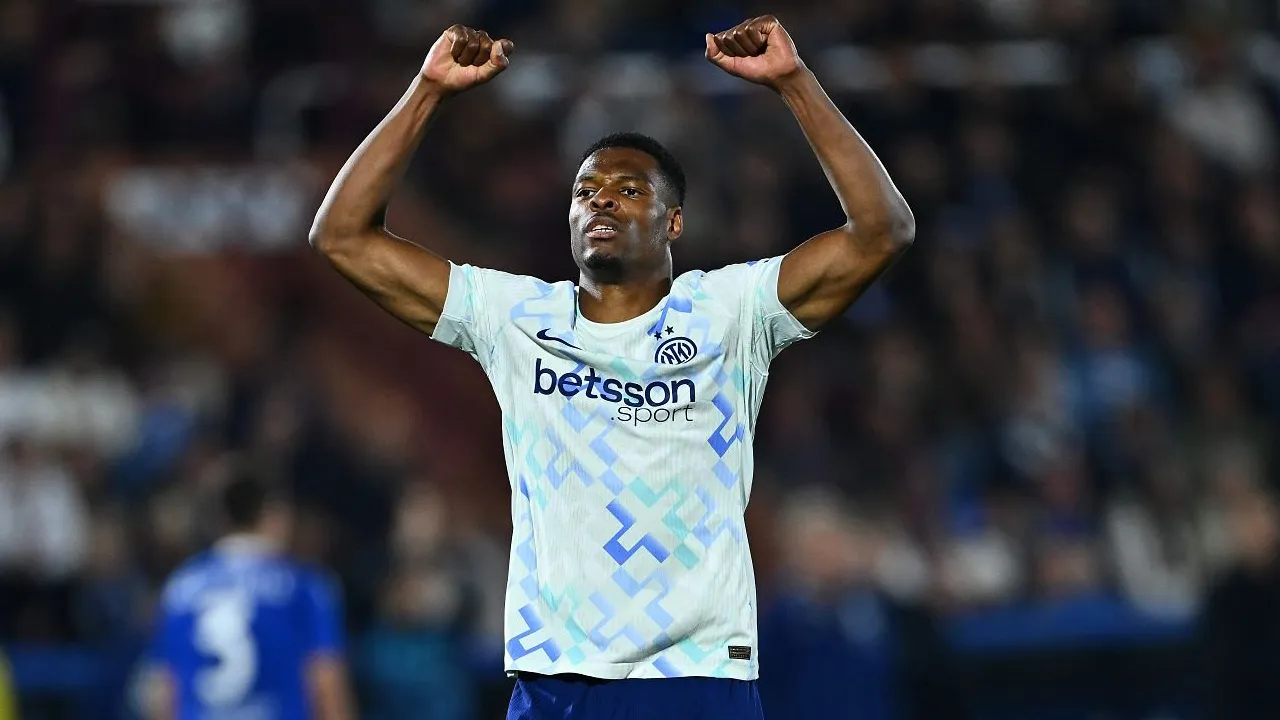 Denzel Dumfries Bahagia Cetak Brace dalam Kemenangan Inter atas Como
