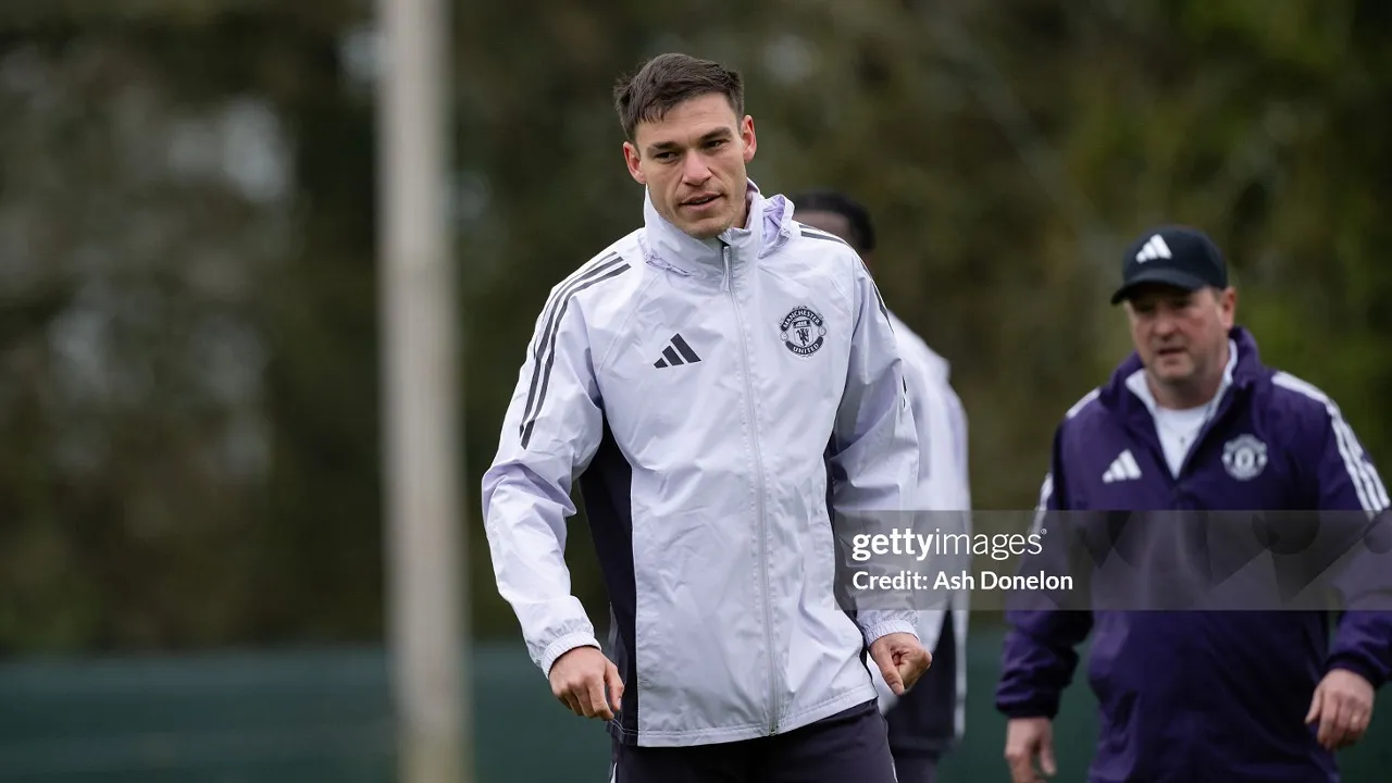 Manchester United Siap Lepas Manuel Ugarte, Juventus dan Newcastle Mengincar