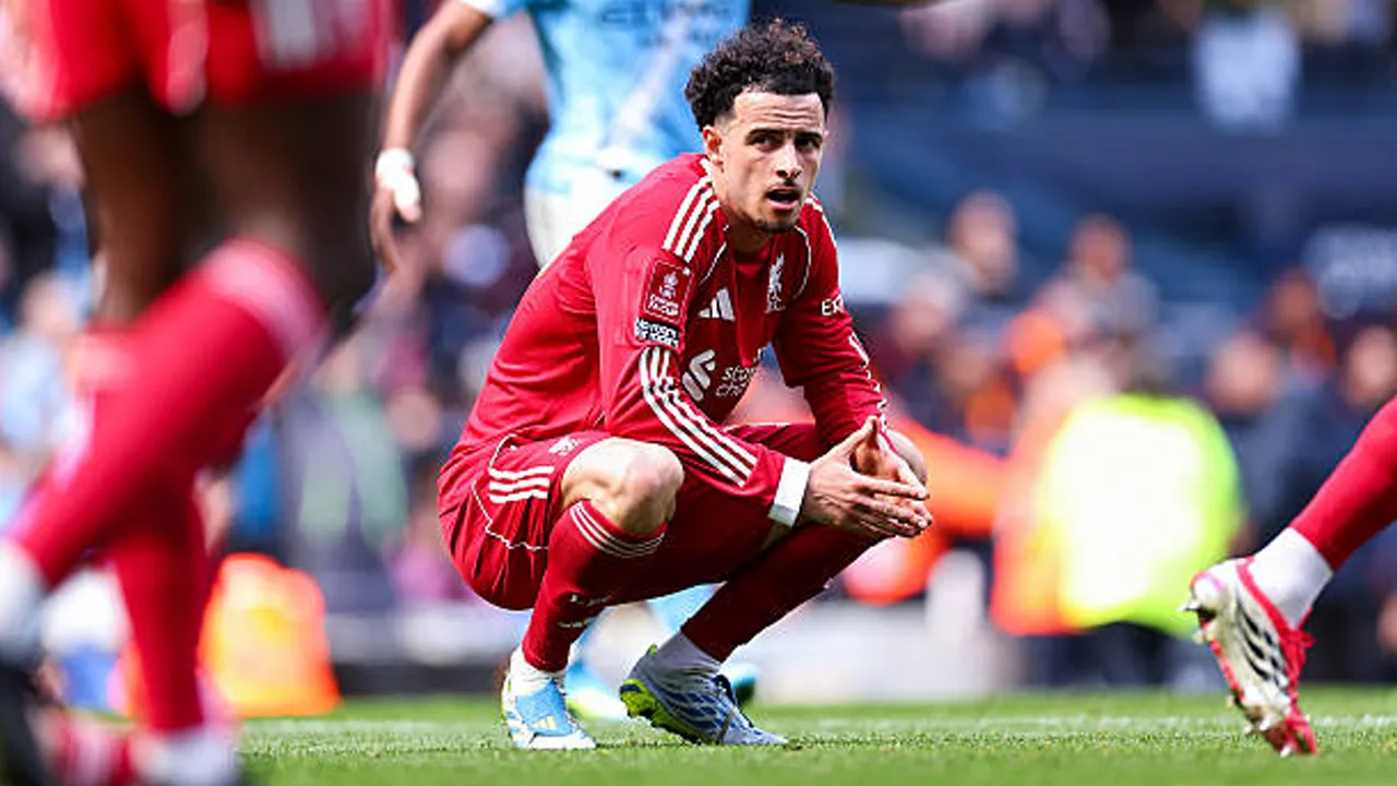 Masa Depan di Liverpool Tak Jelas, Manchester City Incar Curtis Jones