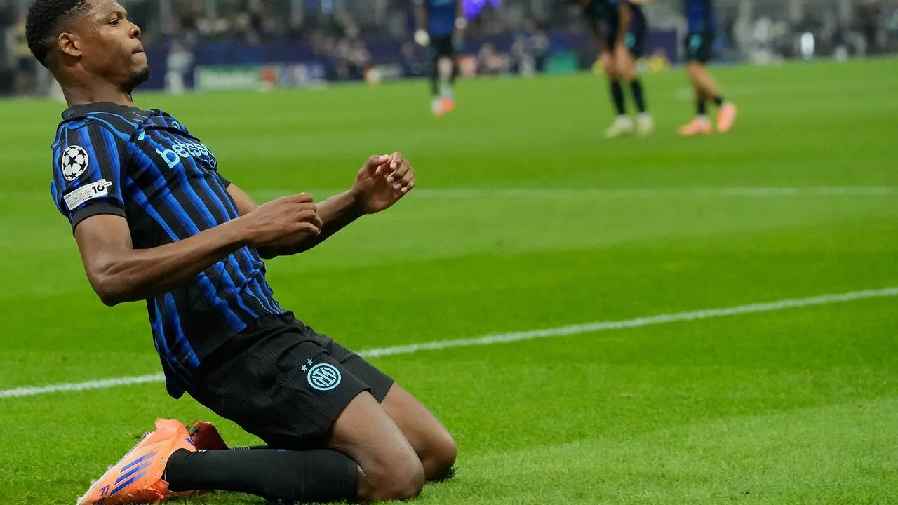 Puji Denzel Dumfries, Cristian Chivu: Dia Punya Kekuatan Fisik