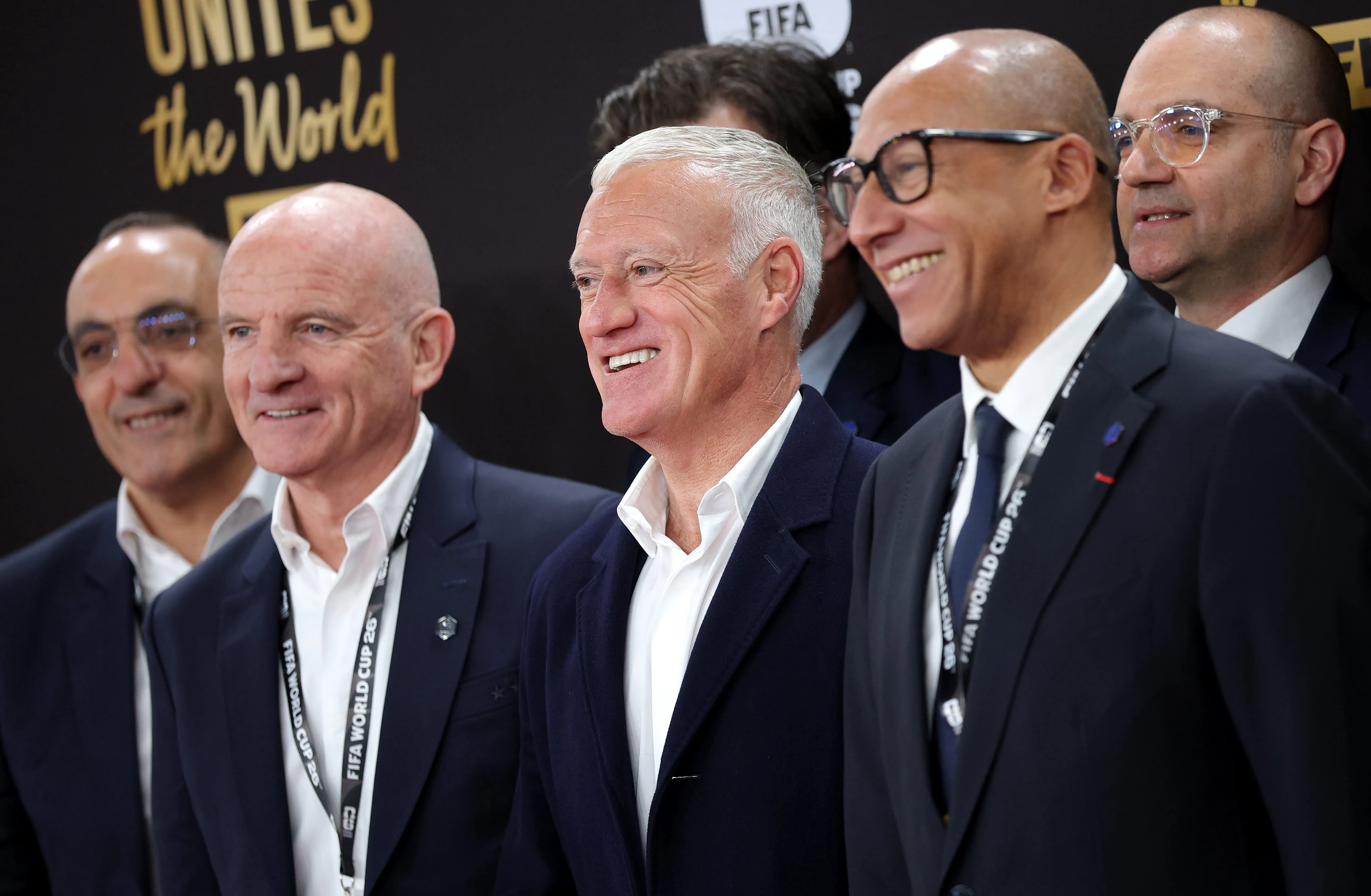 Real Madrid Bidik Didier Deschamps Sebagai Kandidat Pelatih - sumber: (footballespana)