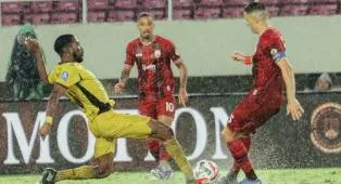 Semen Padang FC Takluk Di Manahan, Imran Soroti Efektivitas Timnya