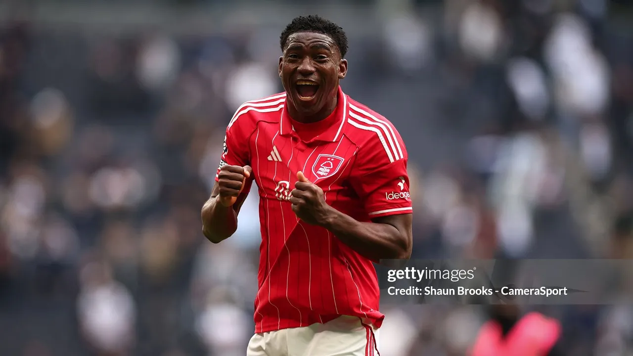 Vitor Pereira ungkap alasan Taiwo Awoniyi dan Lorenzo Lucca tak masuk skuad Nottingham Forest