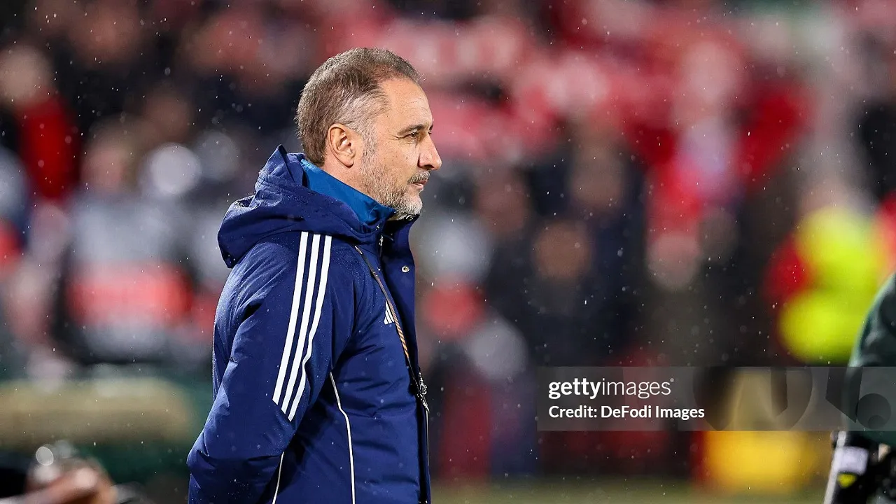 Vitor Pereira Puji Mental Nottingham Forest Usai Tahan Aston Villa