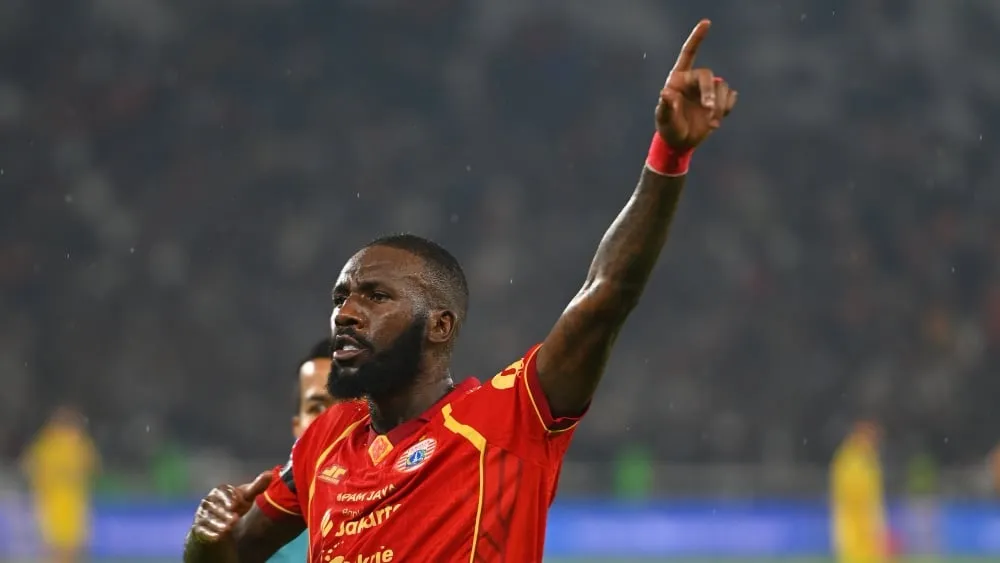 Allano Pamerkan Percaya Diri Usai Bungkam Persebaya - sumber: (ileagueid)