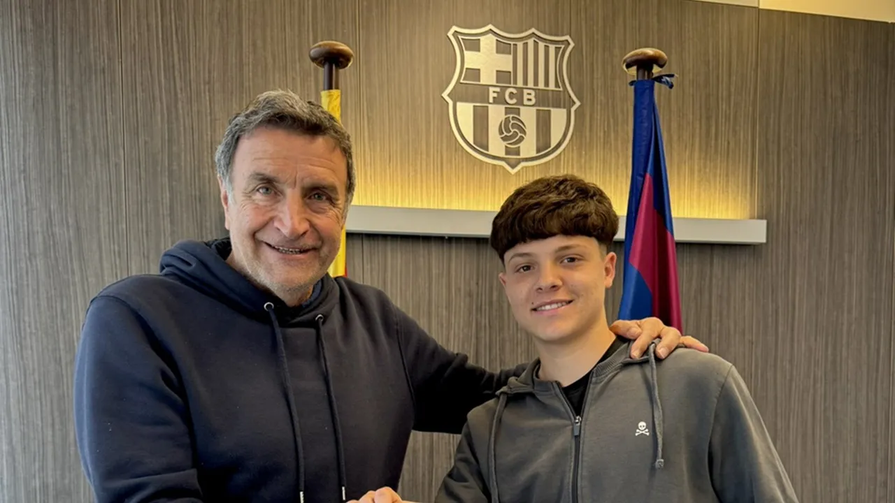 Barcelona Perpanjang Kontrak Gelandang Berbakat