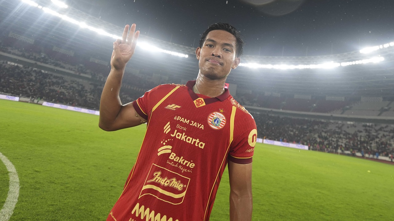 Bek Muda Persija Jakarta Ungkap Peran Senior Di Laga Debutnya