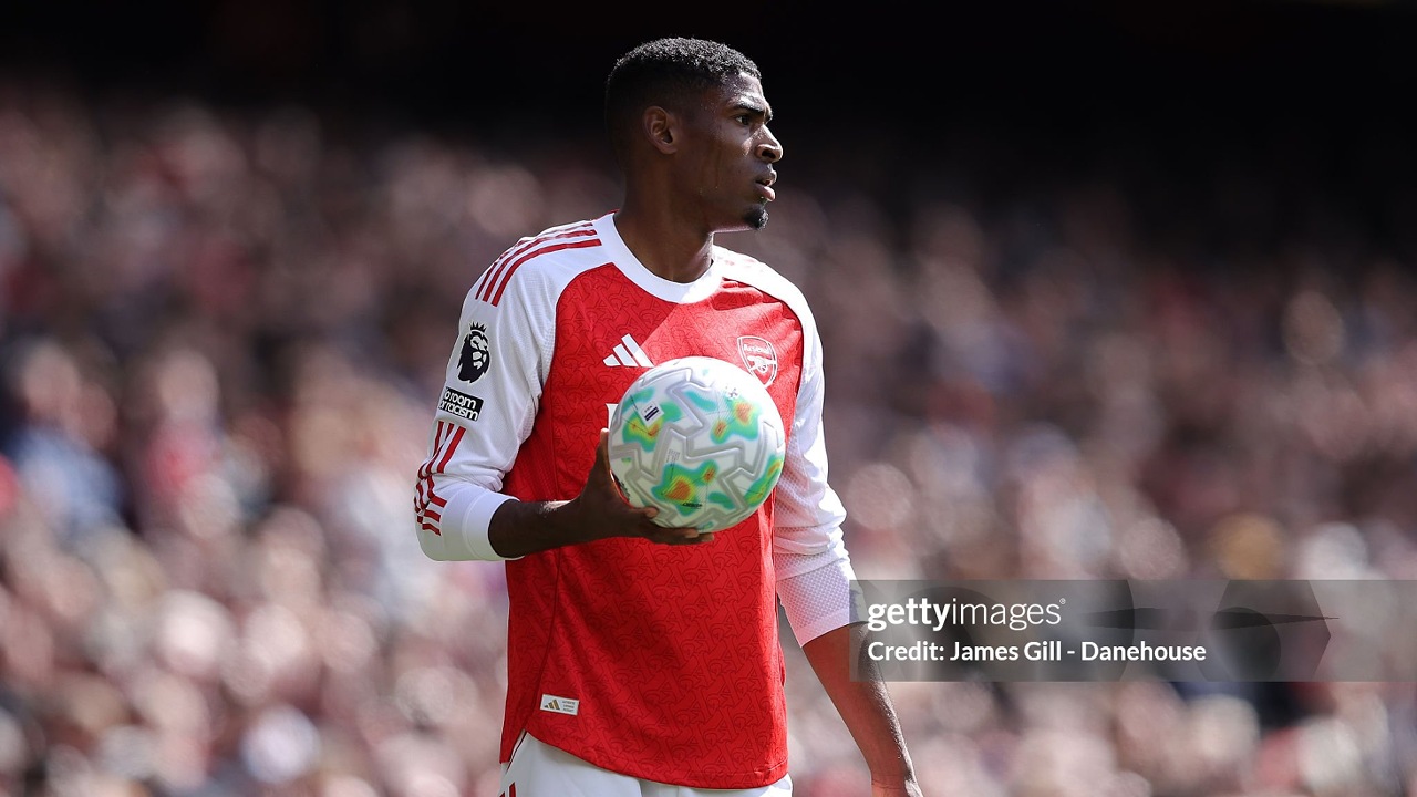 Everton Incar Cristhian Mosquera, Arsenal Siapkan Skema Pinjaman