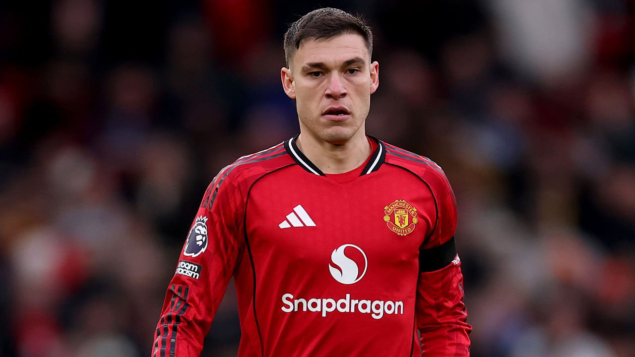 Gagal Bersinar di MU, Newcastle Siap Tampung Manuel Ugarte