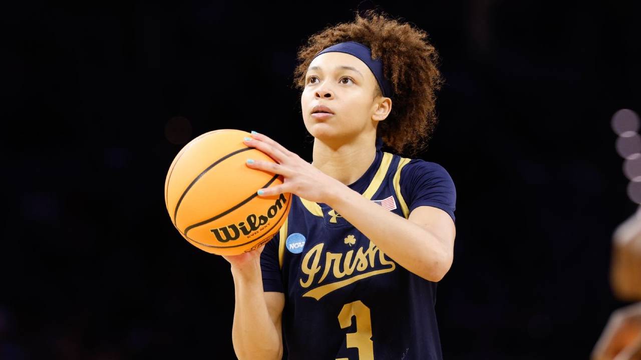 Hannah Hidalgo Kembali ke Notre Dame Fighting Irish untuk Musim Senior