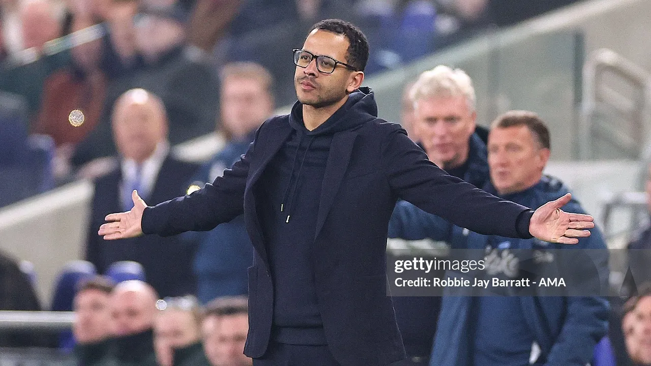 Liam Rosenior Pastikan Enzo Fernandez Kembali, Masalah Selesai