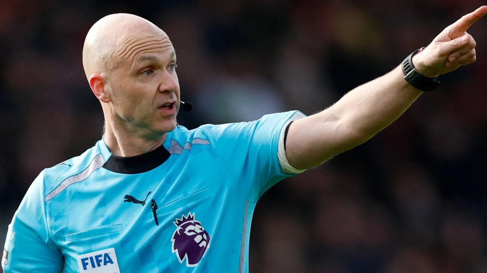 Mantan Wasit Premier League Ungkap Klub Favorit Anthony Taylor - sumber: (givemesport)