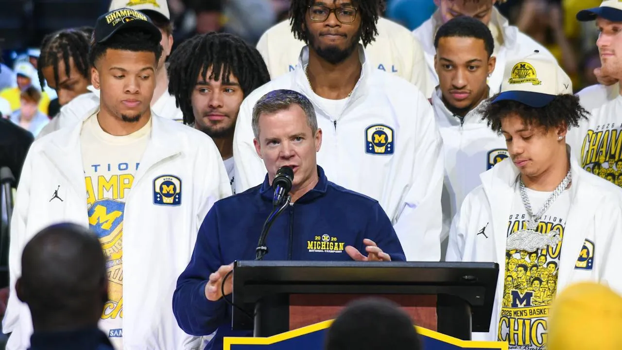 Pelatih Dusty May Sepakati Kontrak Baru Bersama Michigan Wolverines