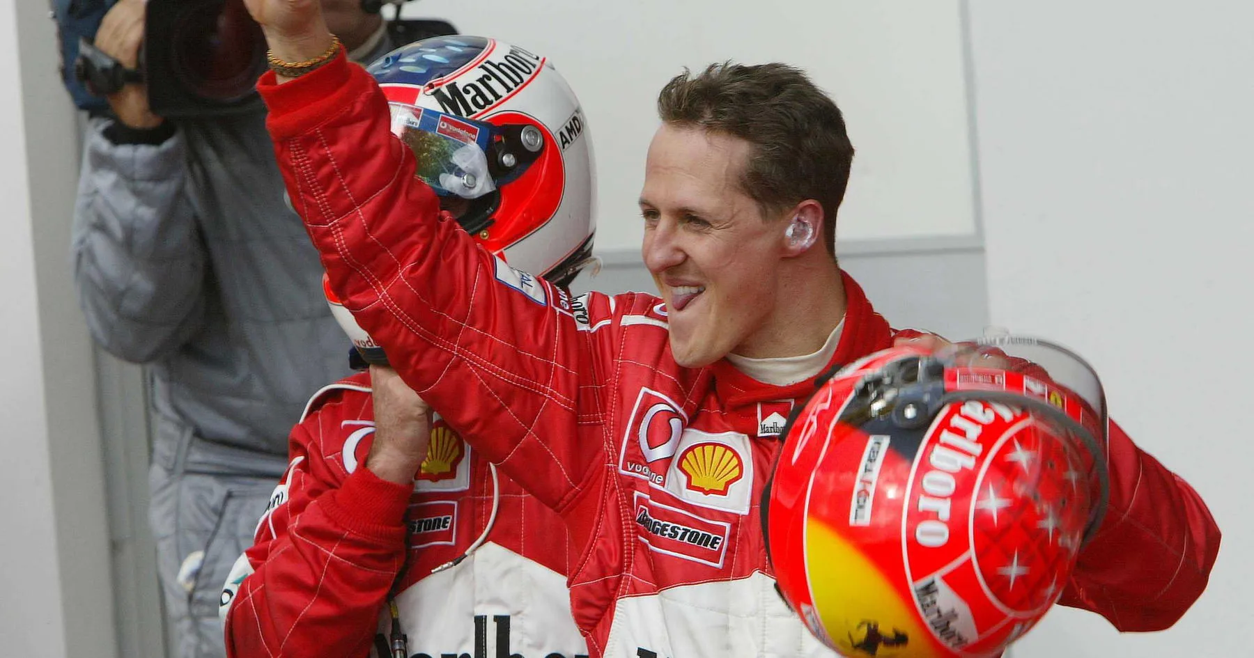 Schumacher Pecahkan Rekor Ferrari, Insiden Rekan Tim Memanas - sumber: (racingnews365)