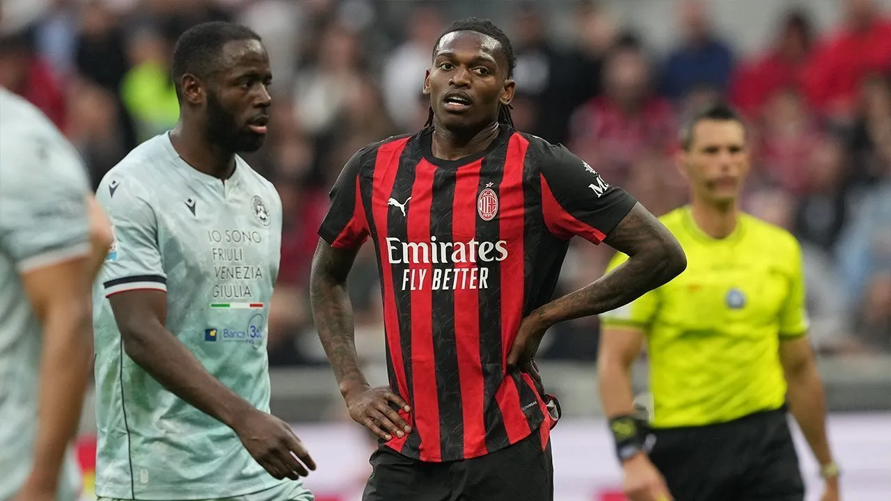 AC Milan Mulai Jenuh, Rafael Leao Makin Dekat Pintu Keluar San Siro
