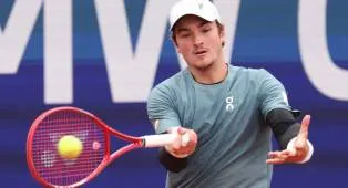 Cuaca Dingin Tak Halangi Joao Fonseca Untuk Bertahan Di Munich