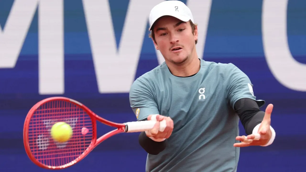 Cuaca Dingin Tak Jadi Penghalang Bagi Joao Fonseca Untuk Bertahan Di Munich