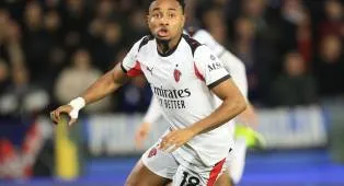 Efektivitas Nkunku dan Gimenez di AC Milan Berdasarkan Biaya Per Gol