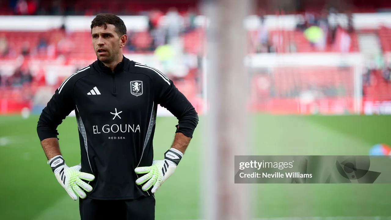 Emiliano Martinez Siap Kembali, Aston Villa Dapat Kabar Baik