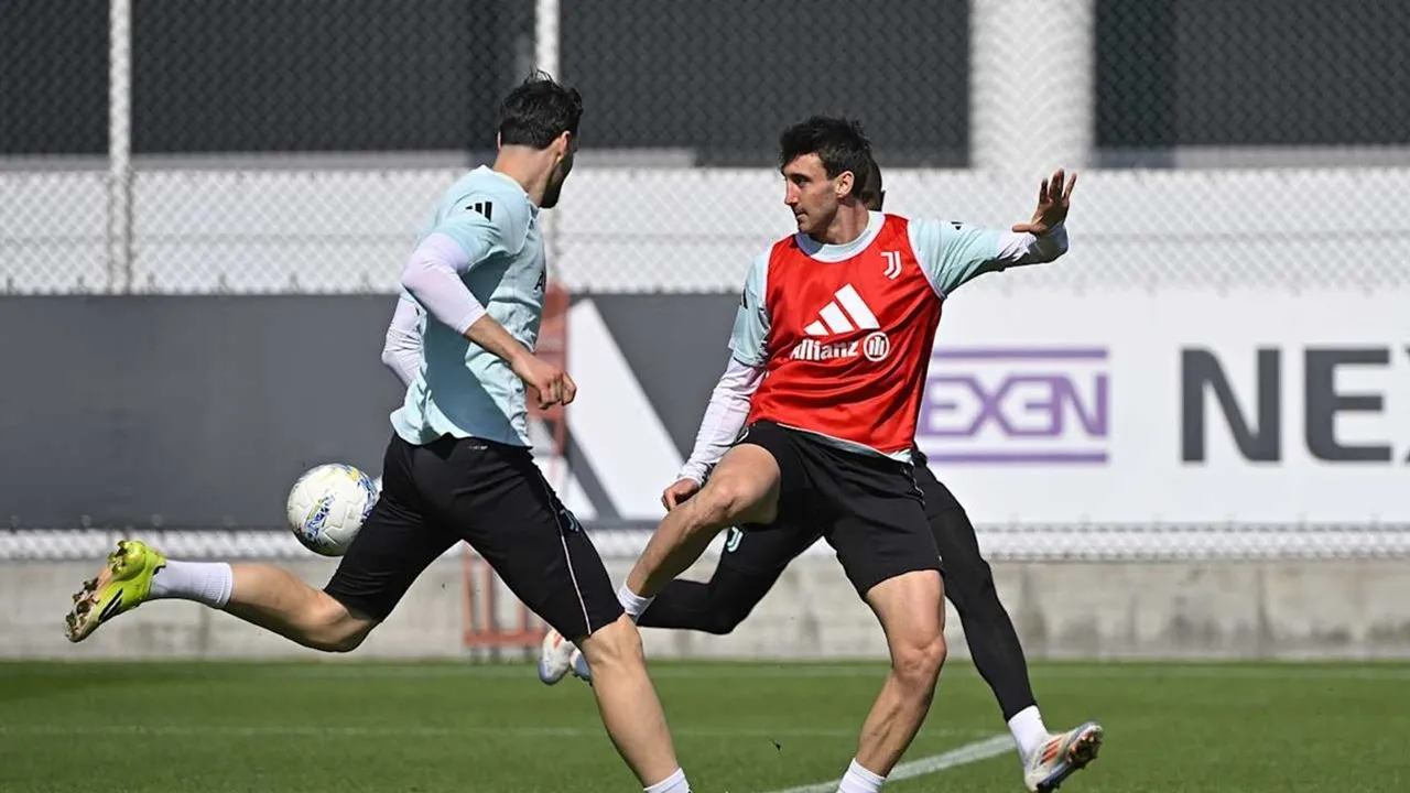 Juventus Bisa Gantikan Andrea Cambiaso dengan Dua Bek Italia