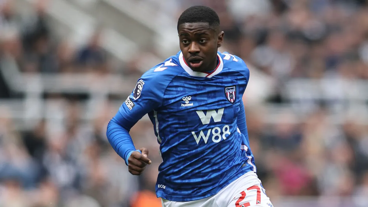 MU dan Chelsea Siap Adu Cepat untuk Dapatkan Noah Sadiki