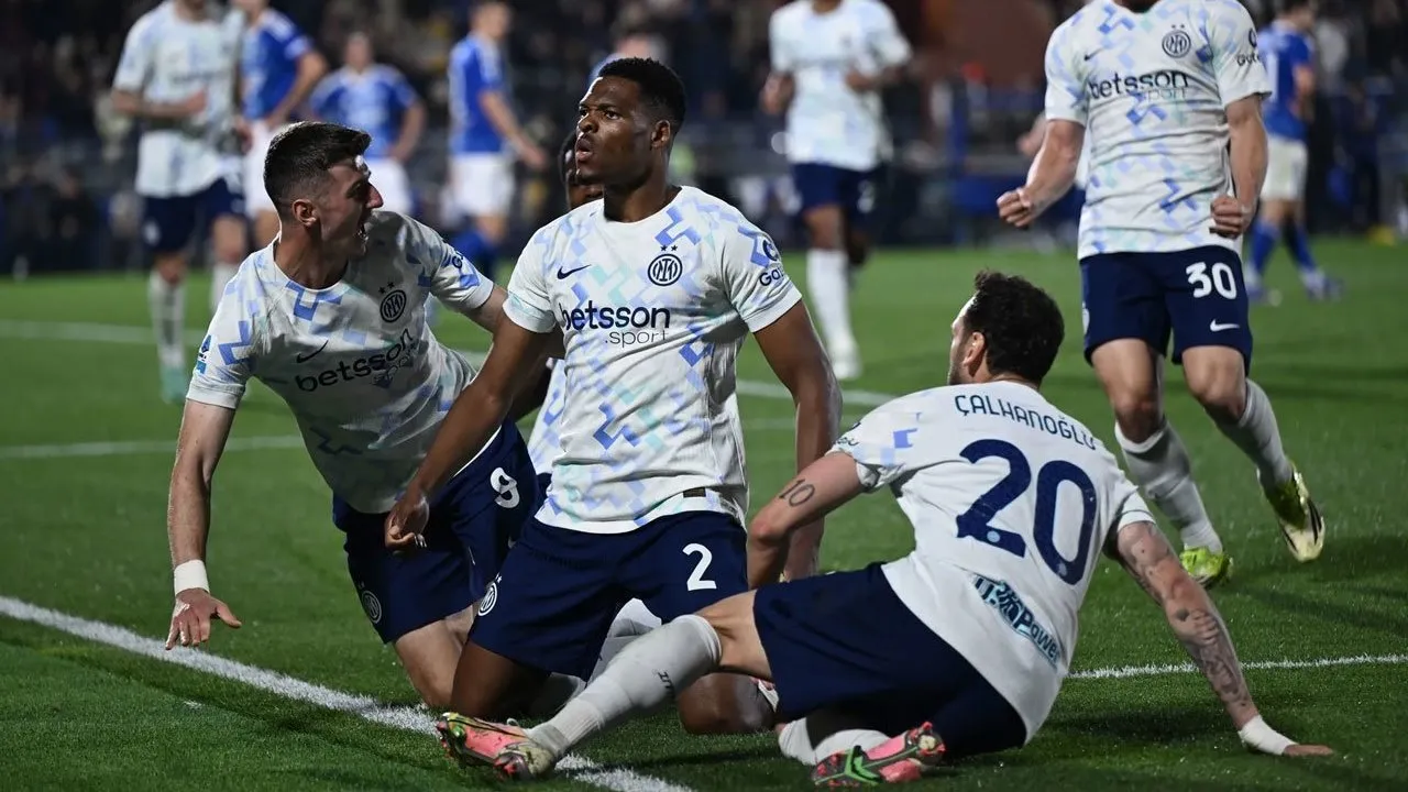 Scout Inter Milan Hadir Langsung Pantau Bintang Cagliari dan Sassuolo