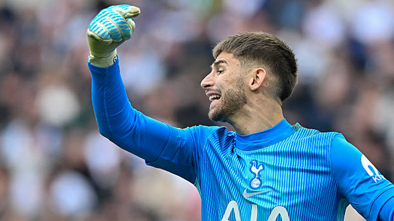 Tottenham Incar Pierce Charles, Masa Depan Guglielmo Vicario Dipertanyakan