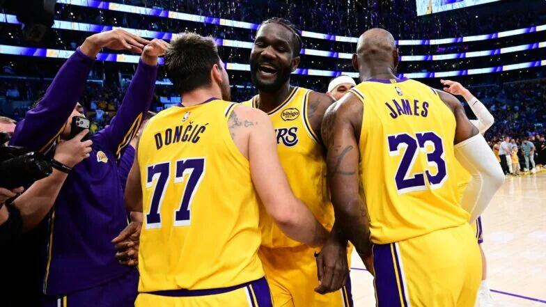 Deandre Ayton Siap Hadapi Debut Playoff Bersama Lakers