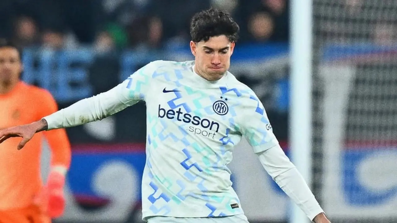 Desailly: Alessandro Bastoni Konsisten, Tapi Belum Setara Paolo Maldini