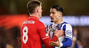 Diragukan Tampil Lawan Porto, Vitor Pereira Tunggu Kepastian Elliot Anderson