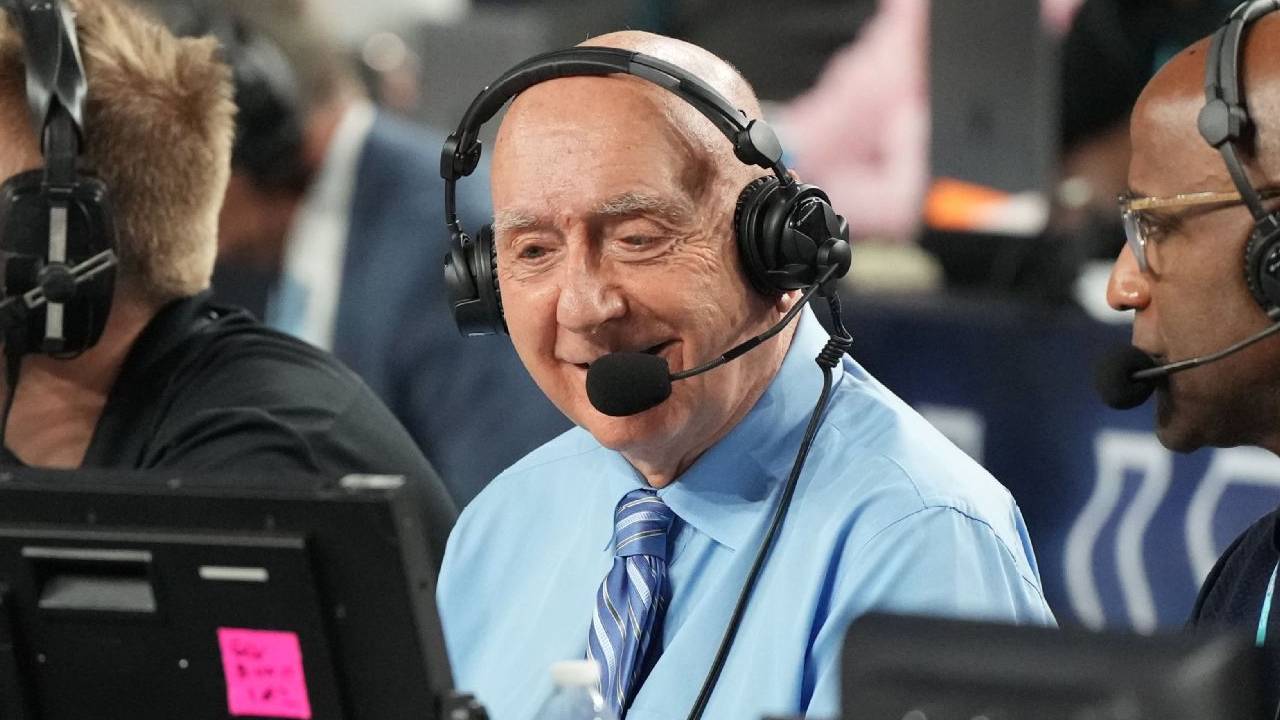 Legenda Penyiar Olahraga Dick Vitale Hadapi Kanker Melanoma Lagi