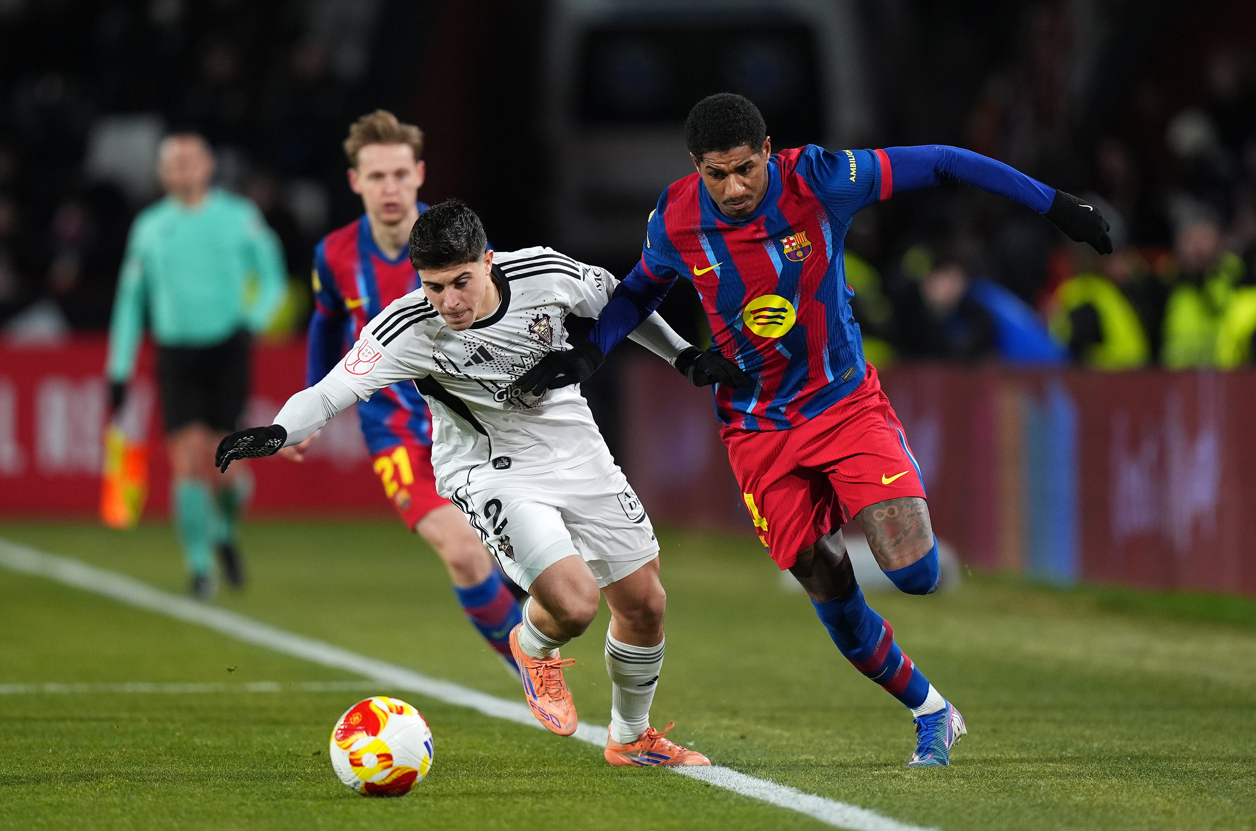 Peluang Rashford Bertahan di Barcelona Semakin Menipis