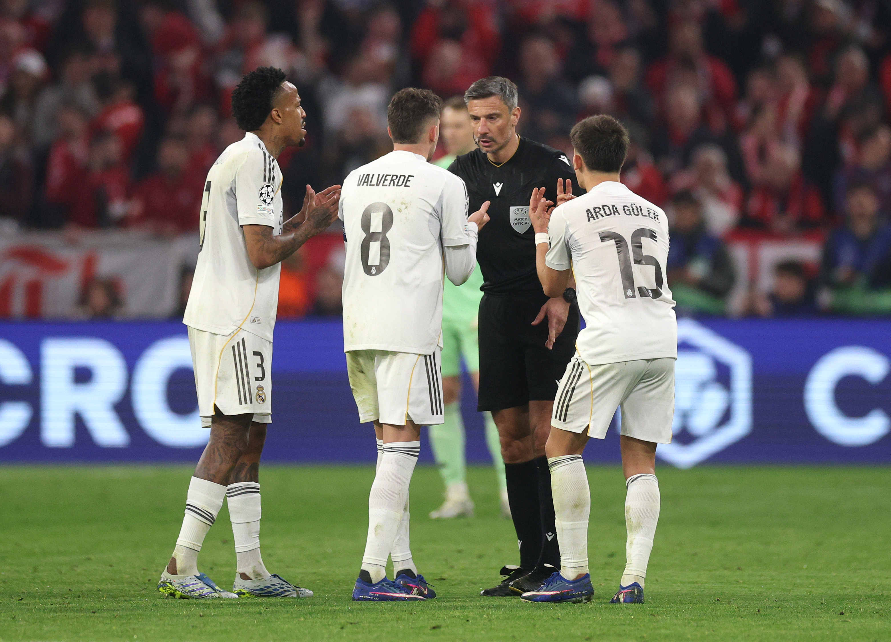 Pemain Real Madrid Kritik Wasit atas Kartu Merah Kontroversial