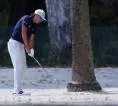 Aksi Unik Rickie Fowler Curi Perhatian di RBC Heritage