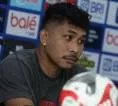 Alexvan Djin Mantapkan Konsentrasi Bersama Arema FC di Kandang