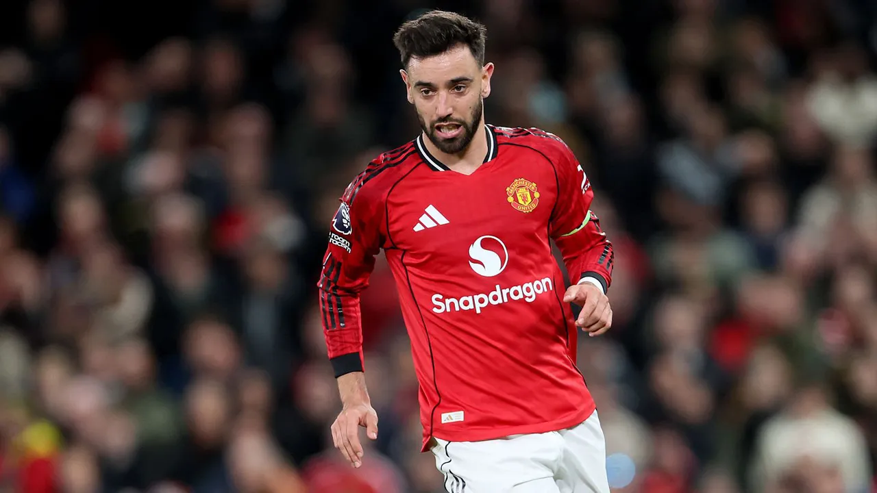 Bukan Bruno Fernandes, ini Gelandang Terbaik Musim ini Versi Roy Keane